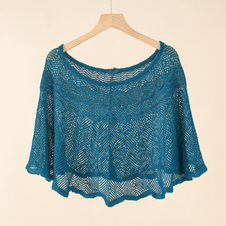 Damer Luftig Stickad Poncho I Modern Design Mirla-Eva Jonsson