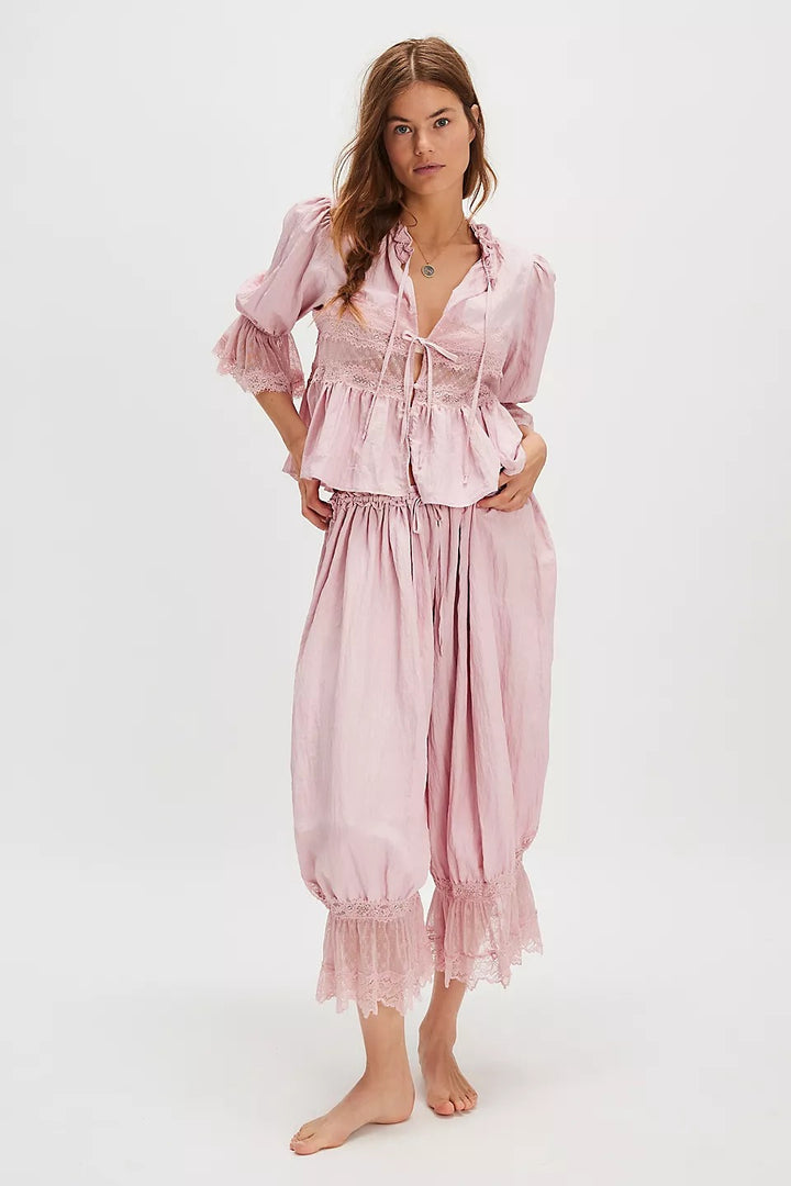 Damer Luftig och elegant Culotte med spetsdekoration Mirla-Eva Jonsson