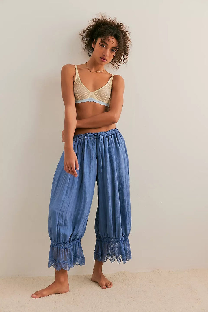Damer Luftig och elegant Culotte med spetsdekoration Mirla-Eva Jonsson