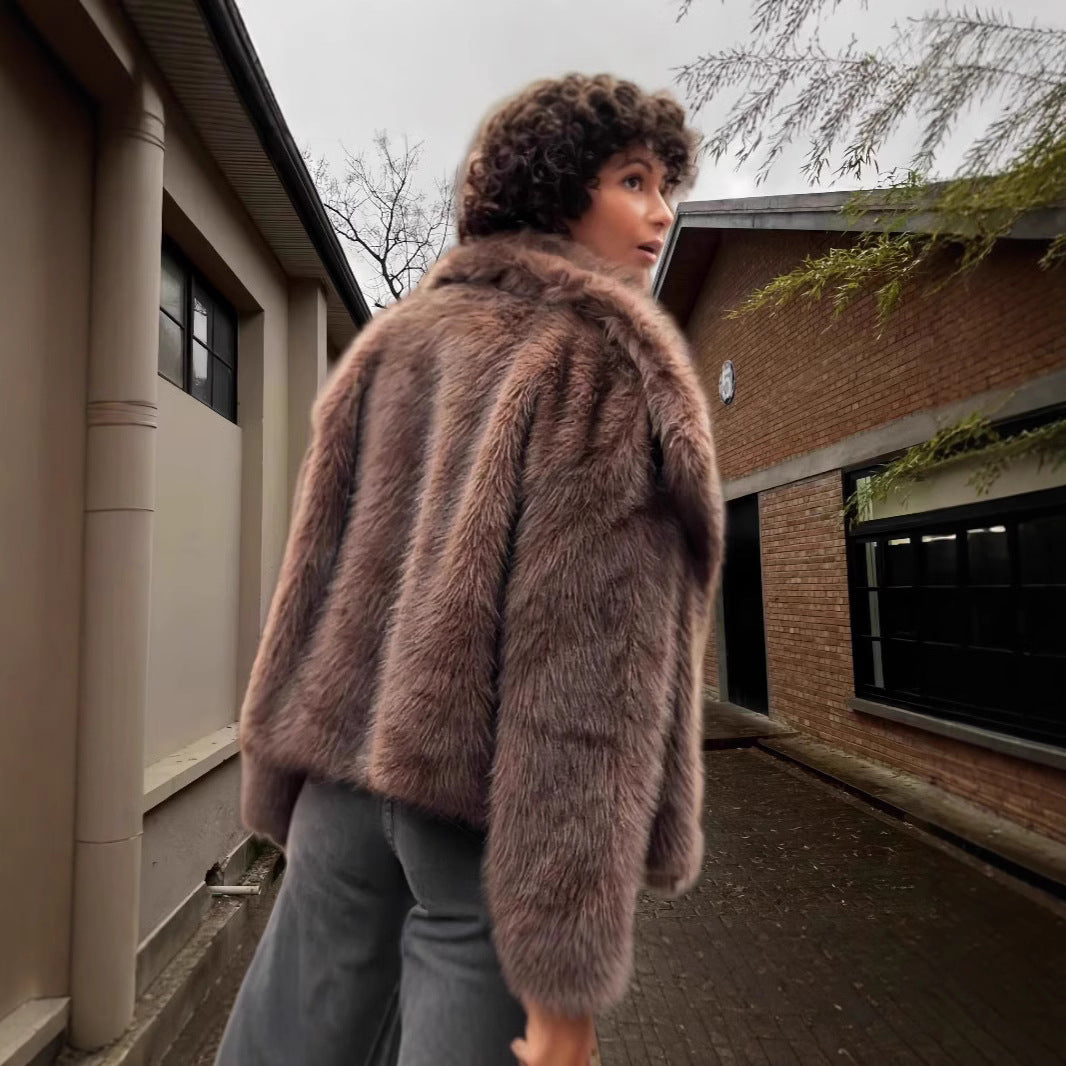 Damer Lyxig Konstpälsjacka med bred krage Mirla-Eva Jonsson