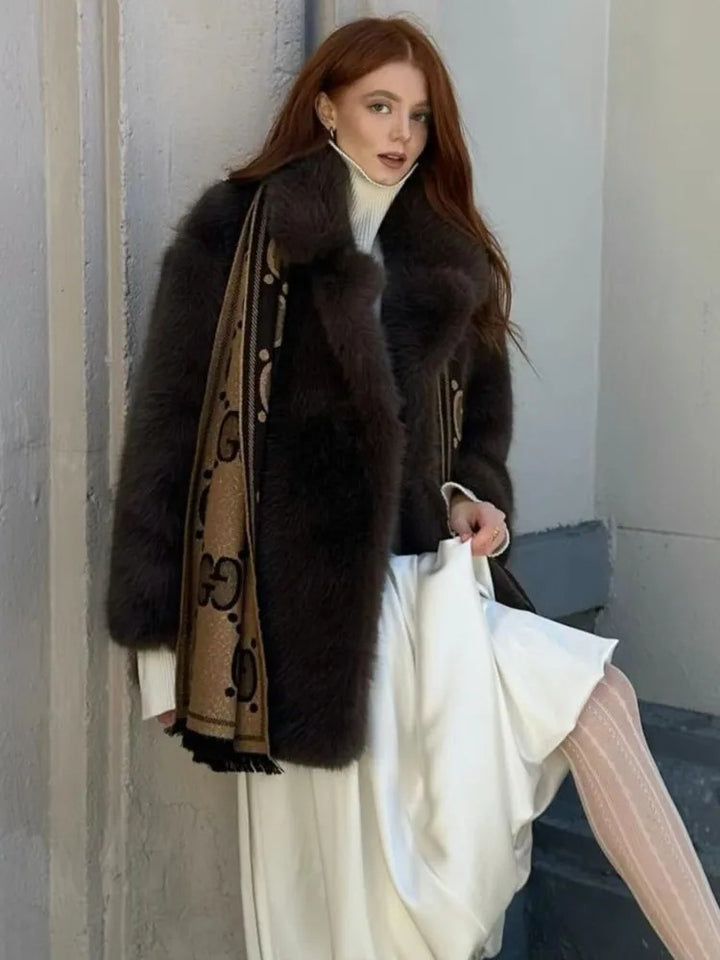 Damer Lyxig Rävimitationsjacka med elegant skärning Mirla-Eva Jonsson