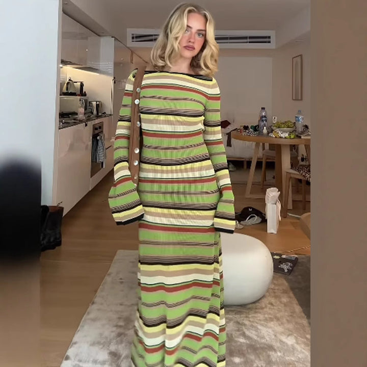 Damer Maxi-kjol med unikt randmönster och vida ärmar Mirla-Eva Jonsson