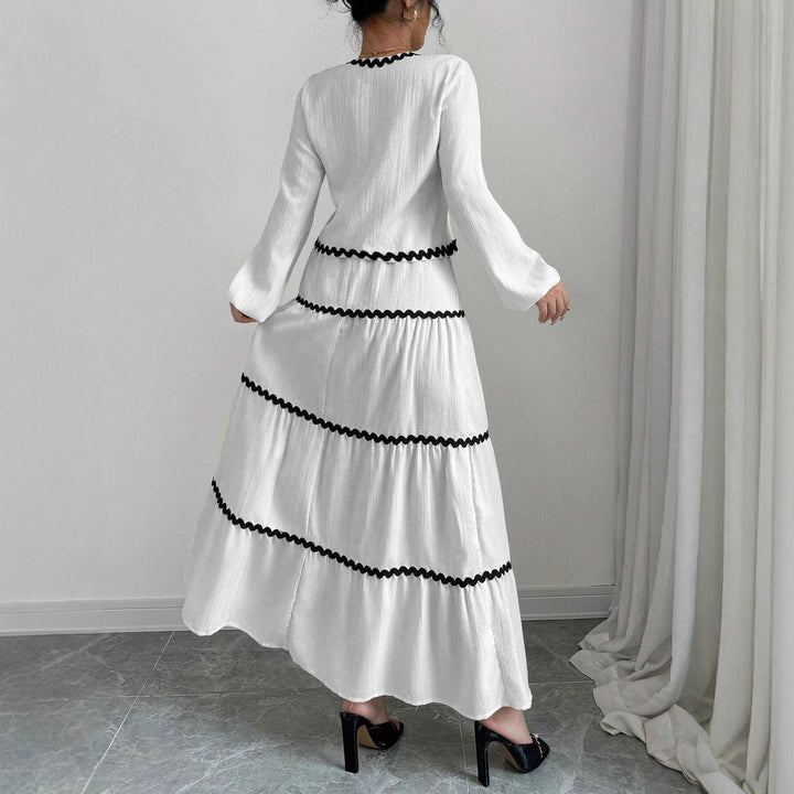 Damer Maxi-klänning med lekfull snörning och elegant volangbotten Eva Jonsson-Eva Jonsson