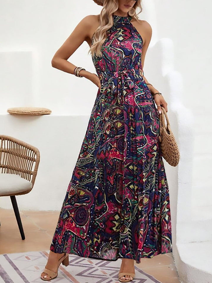 Damer Maxiklänning i boho-stil med hög krage och knytbälte Mirla-Eva Jonsson