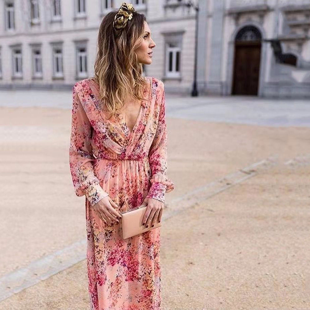 Damer Maxiklänning med Blommig Chiffonyt och Elegant Midjebetoning Mirla-Eva Jonsson
