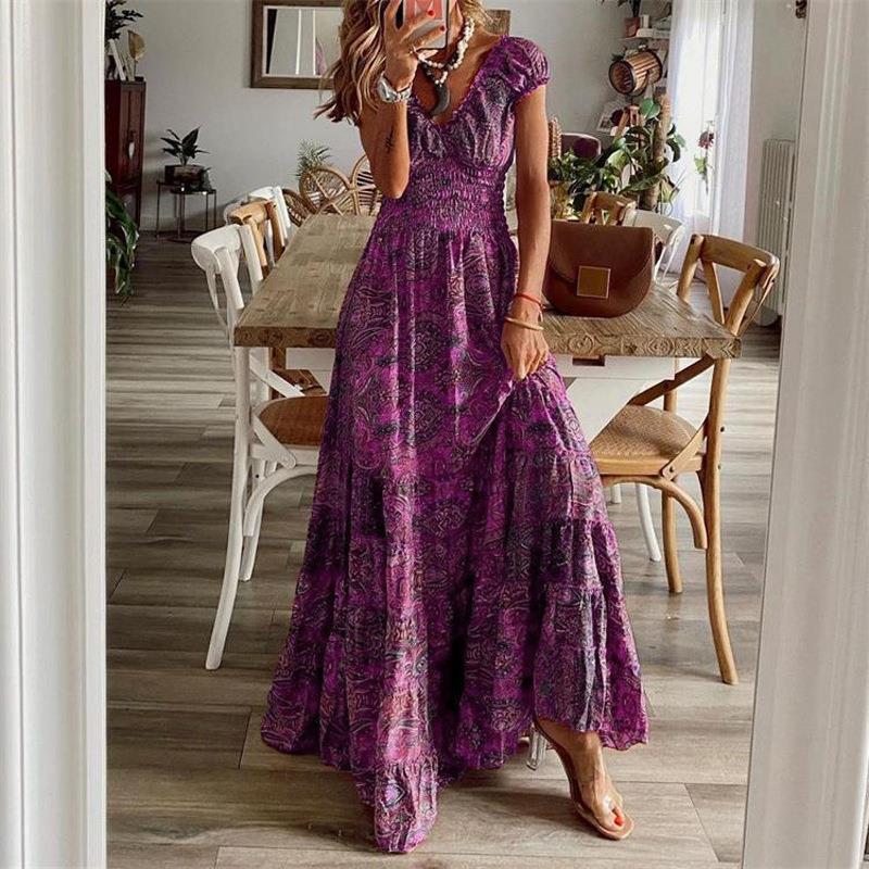 Damer Maxiklänning med lekfull design och voluminös kjol Eva Jonsson-Eva Jonsson