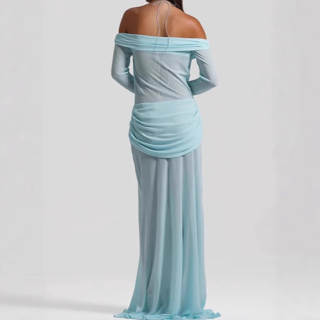 Damer Maxiklänning med raffinerad cut-out-design och elegant drapering Mirla-Eva Jonsson