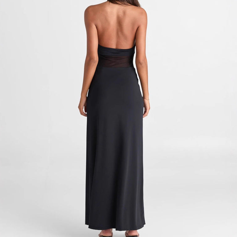Damer Maxiklänning med raffinerad cut-out och figurnära design Mirla-Eva Jonsson