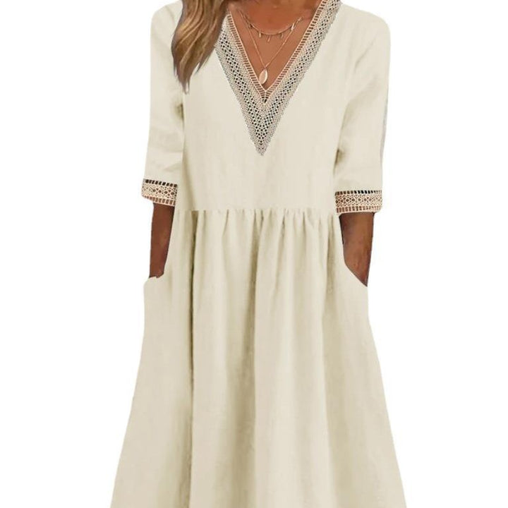 Damer Midi Klänning med V-ringning och Spetsdetaljer Eva Jonsson-Eva Jonsson