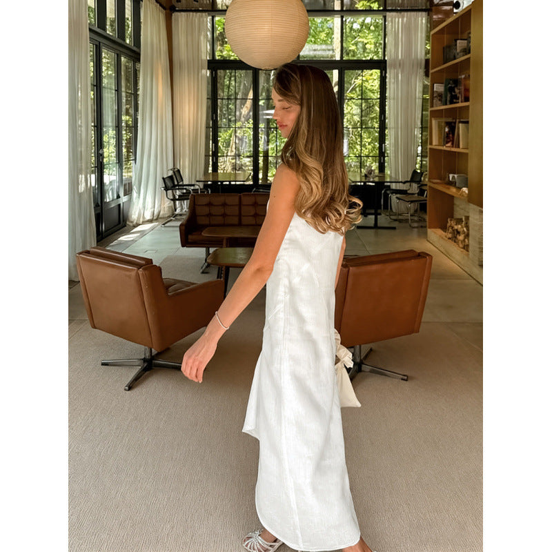 Damer Midi-klänning med asymmetrisk fåll och elegant snitt Mirla-Eva Jonsson