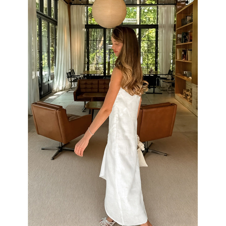 Damer Midi-klänning med asymmetrisk fåll och elegant snitt Mirla-Eva Jonsson