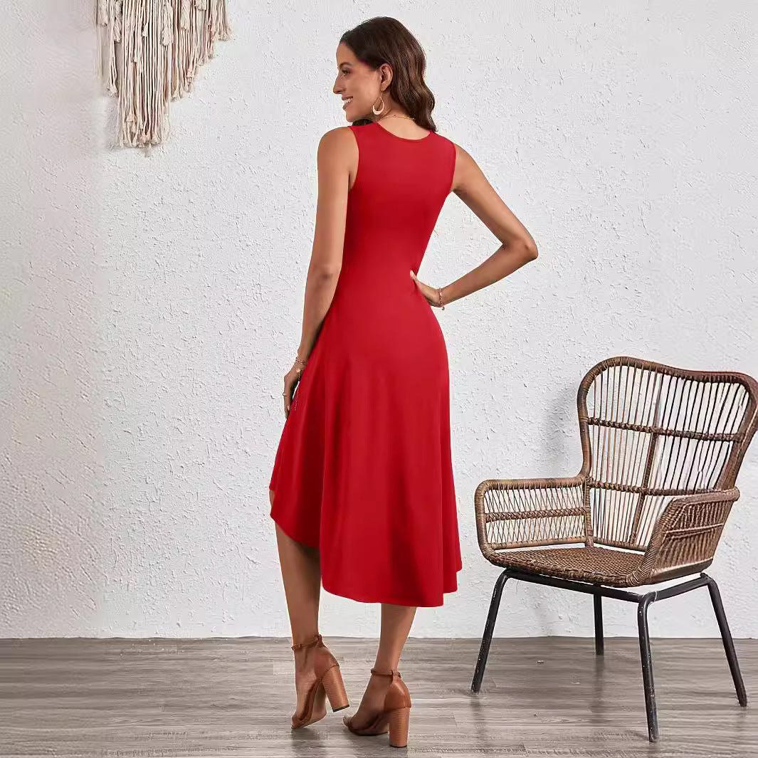 Damer Midi-klänning med asymmetrisk skärning och smickrande drapering Mirla-Eva Jonsson