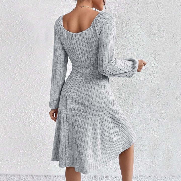 Damer Midi-klänning med elastiskt material och trendig rynkning Mirla-Eva Jonsson