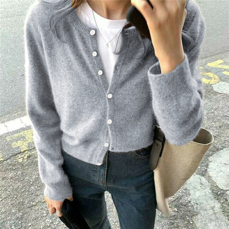 Damer Mjuk Cardigan med Fin Stickstruktur och Knapbart Design Mirla-Eva Jonsson