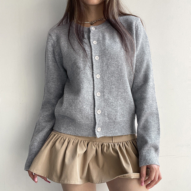 Damer Mjuk Cardigan med Fin Stickstruktur och Knapbart Design Mirla-Eva Jonsson