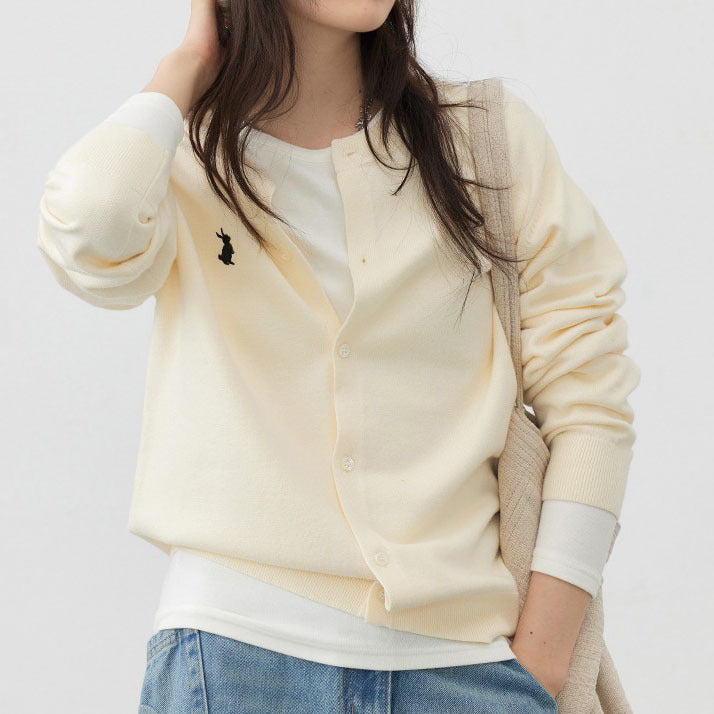 Damer Mjuk Cardigan med Fina Knapdetails och Elegant Design Mirla-Eva Jonsson