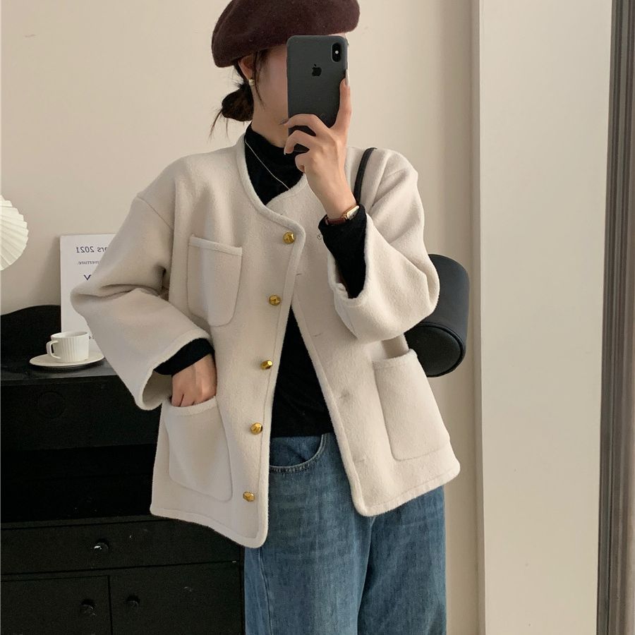 Damer Mjuk Jacka med Dekorativa Knappar och Stora Fickor Mirla-Eva Jonsson