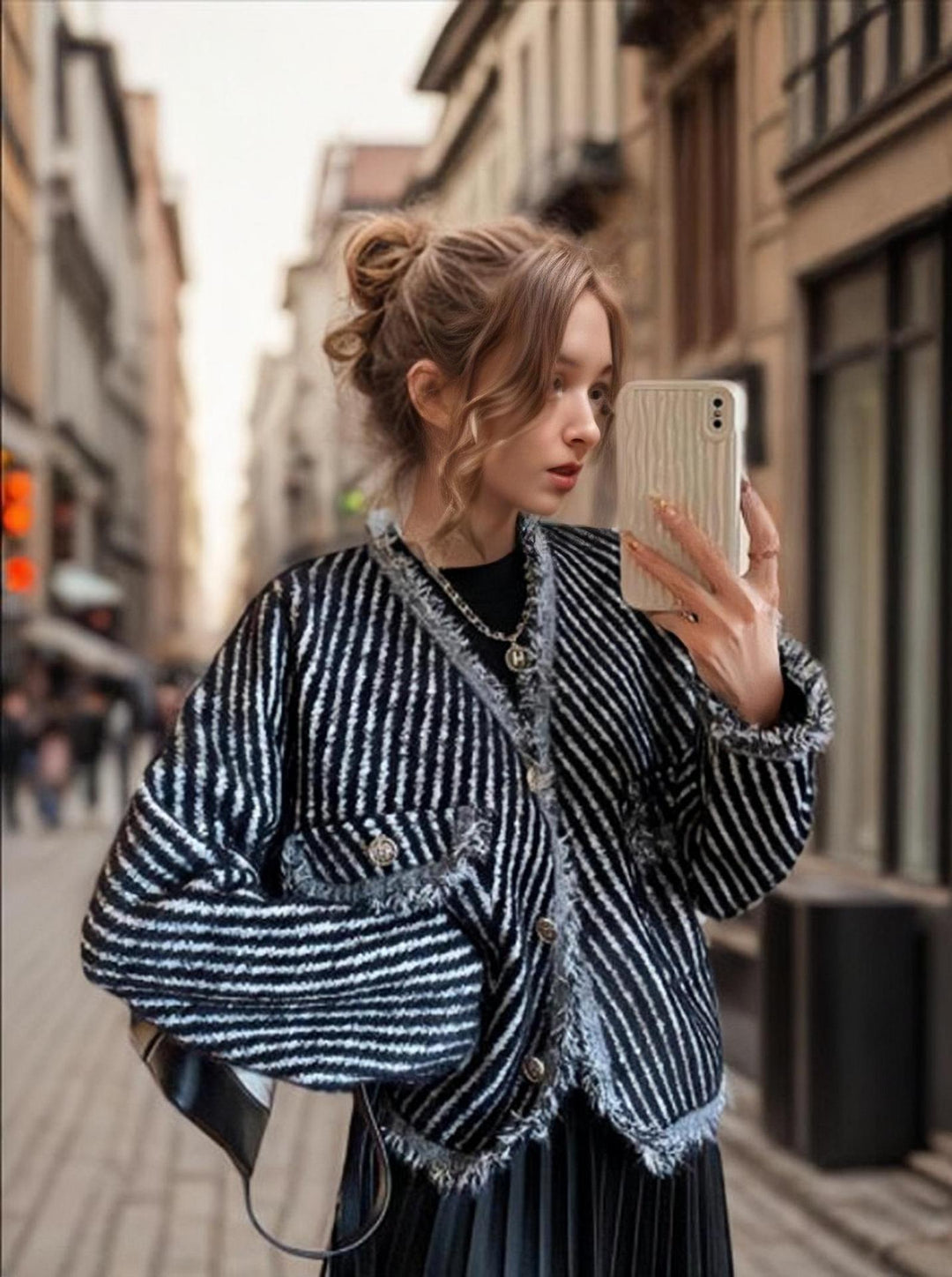 Damer Mjuk kofta med vintage-detaljer Mirla-Eva Jonsson