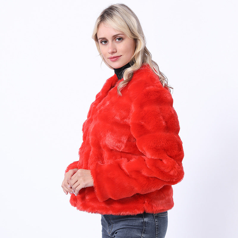 Damer Mjuk konstpälsjacka med tvärställd design Mirla-Eva Jonsson