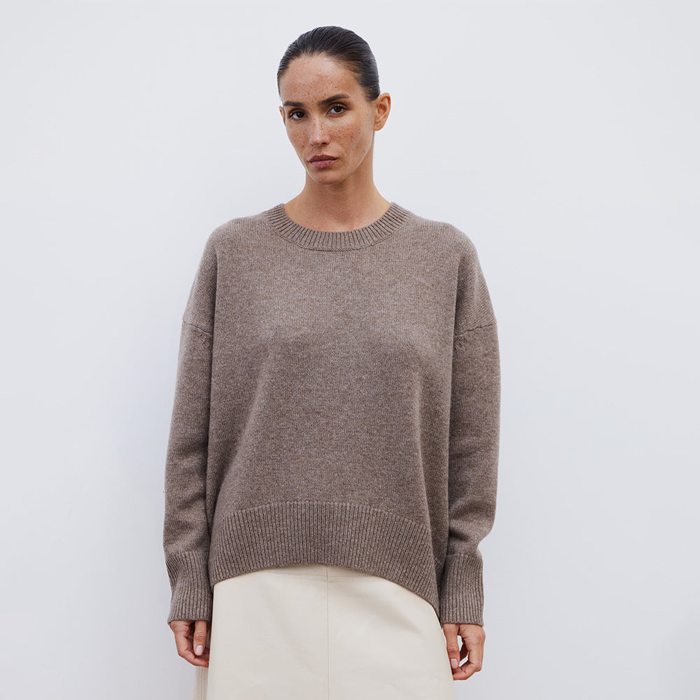 Damer Mjuk oversized stickad tröja med rund halsringning Mirla-Eva Jonsson