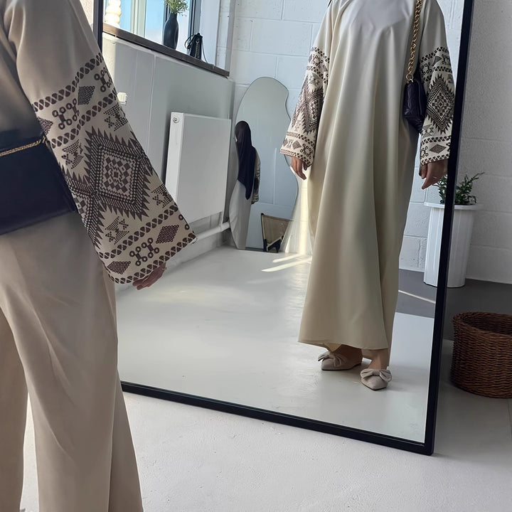 Damer Mode Abaya-klänning med påkostade manschetter Mirla-Eva Jonsson
