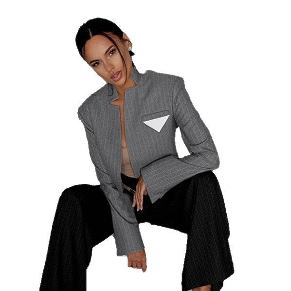 Damer Mode Croppad Blazerjacka med innovativ skärning Eva Jonsson-Eva Jonsson