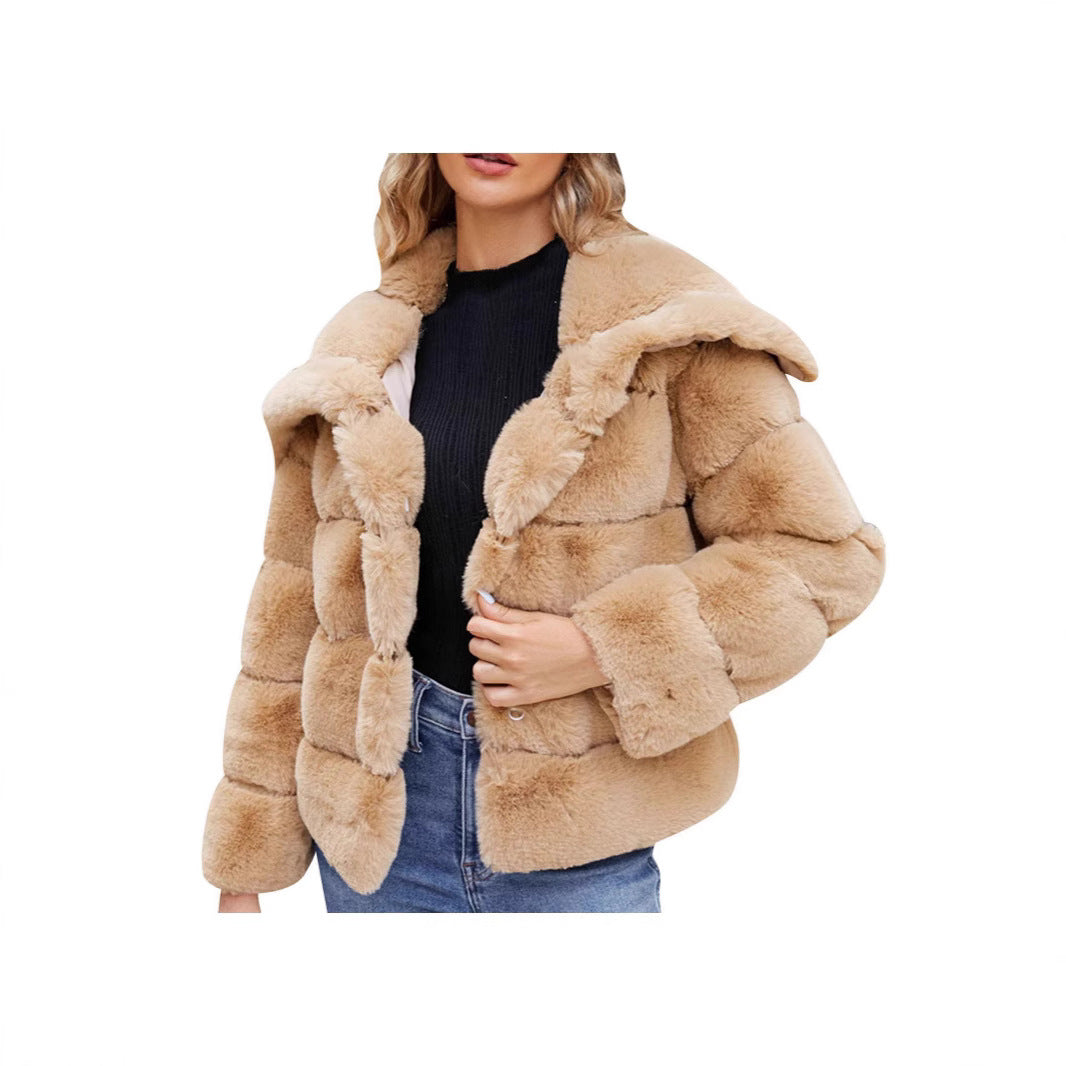 Damer Mode Hoodiejacka i konstpäls med strukturerad design Eva Jonsson-Eva Jonsson