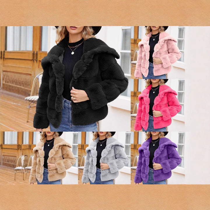 Damer Mode Hoodiejacka i konstpäls med strukturerad design Eva Jonsson-Eva Jonsson