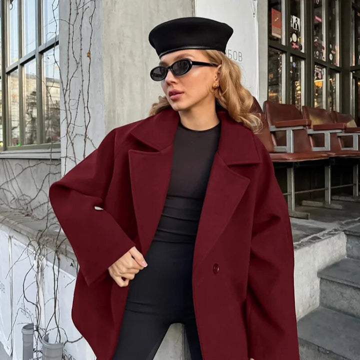 Damer Mode Inwrap Jacka i högkvalitativt material med figursydd bälte Mirla-Eva Jonsson