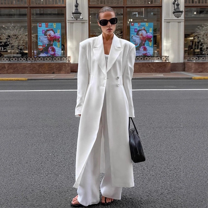 Damer Mode Oversized-blazerjacka med figursydd skärning och eleganta detaljer Mirla-Eva Jonsson