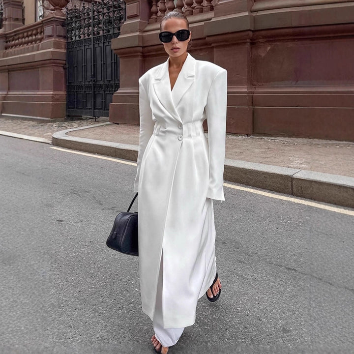 Damer Mode Oversized-blazerjacka med figursydd skärning och eleganta detaljer Mirla-Eva Jonsson