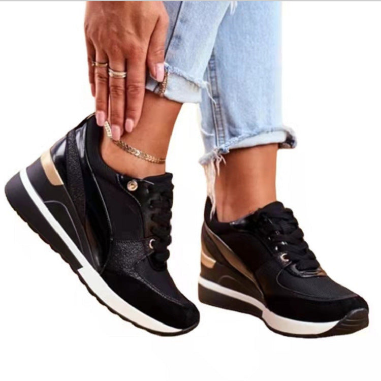 Damer Mode Sneakers med Elegant Metallic Detalj och Sportig Sula Mirla-Eva Jonsson