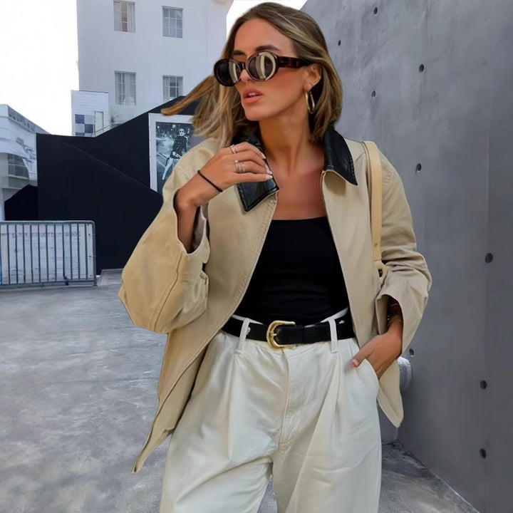 Damer Mode övergångsjacka med avslappnad passform och eleganta detaljer Mirla-Eva Jonsson