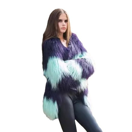Damer Moderiktig konstpälsblazer med strukturerad design och voluminösa ärmar Mirla-Eva Jonsson