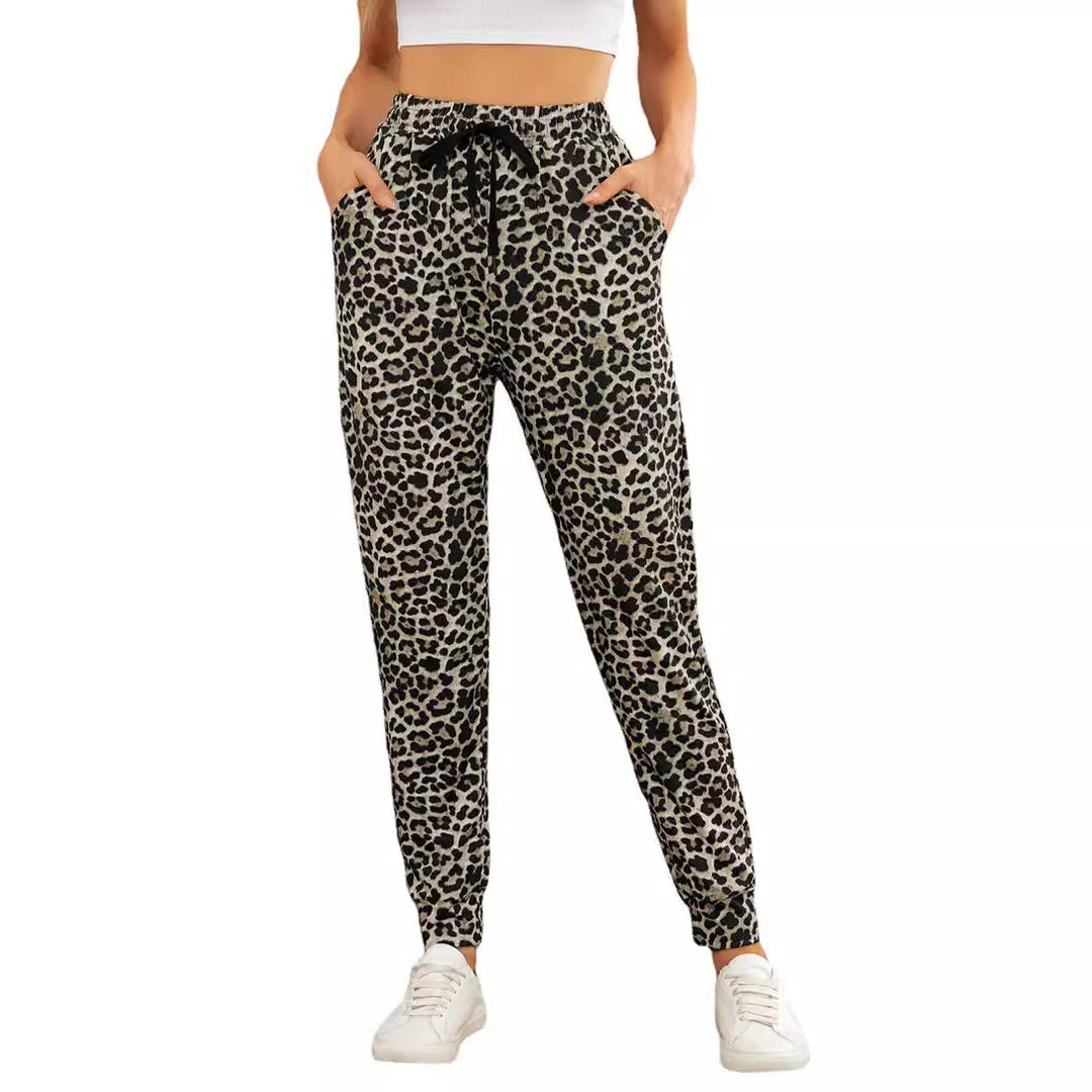 Damer Moderiktig sportbyxa i trendigt leopardmönster Mirla-Eva Jonsson