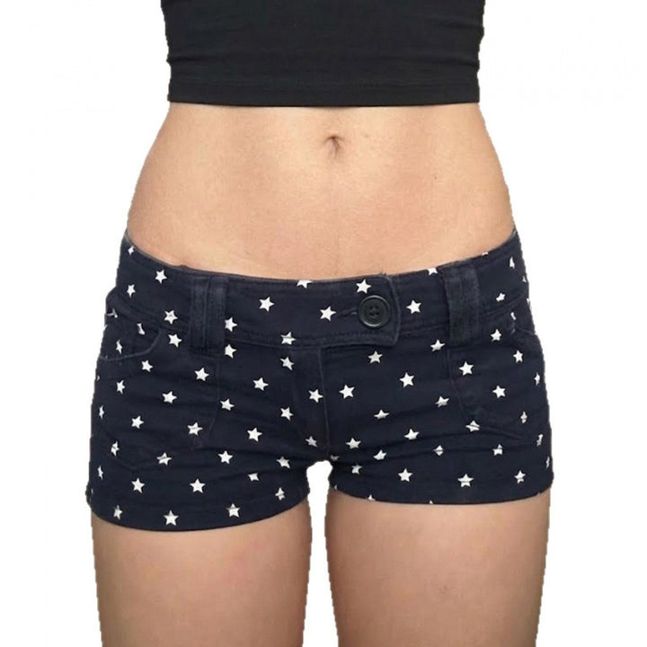 Damer Moderiktiga shorts med stjärnmönster och praktisk skärning Mirla-Eva Jonsson