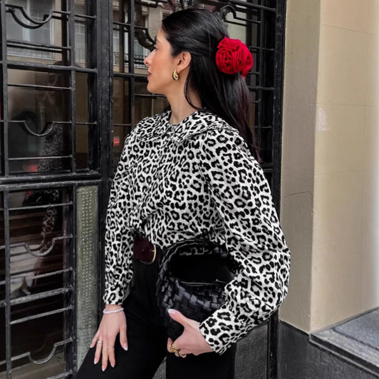 Damer Moderiktigt Blus med Leopardmönster och voluminösa Ärmar Mirla-Eva Jonsson