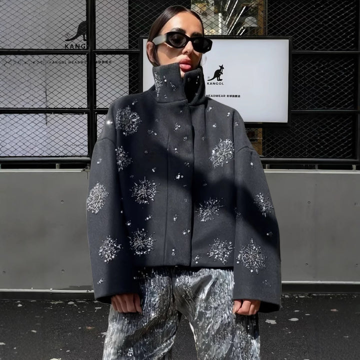 Damer Moderiktigt Oversized-jacka med glittrande applikationer Mirla-Eva Jonsson