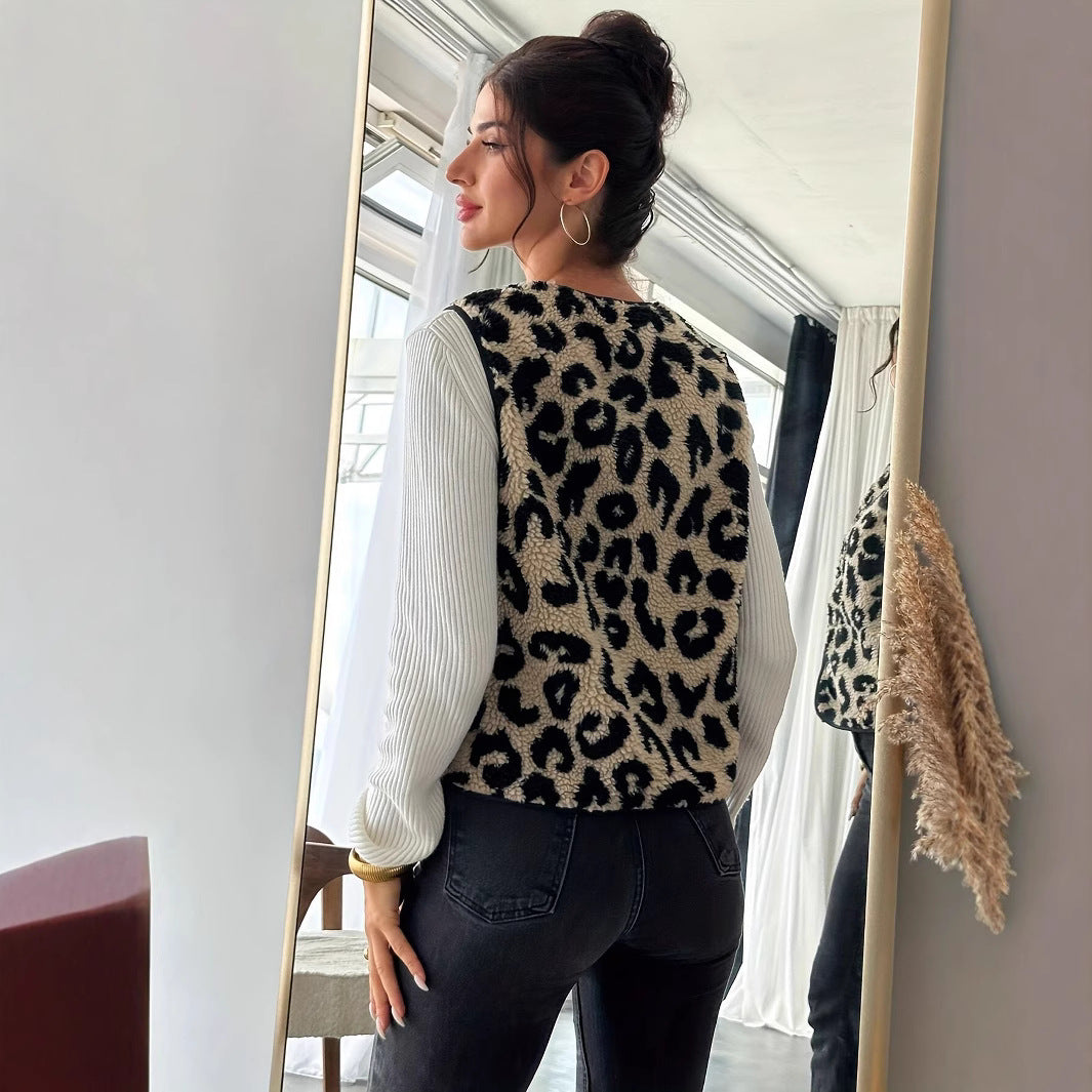 Damer Moderiktigt Plushväst med leopardmönster Mirla-Eva Jonsson