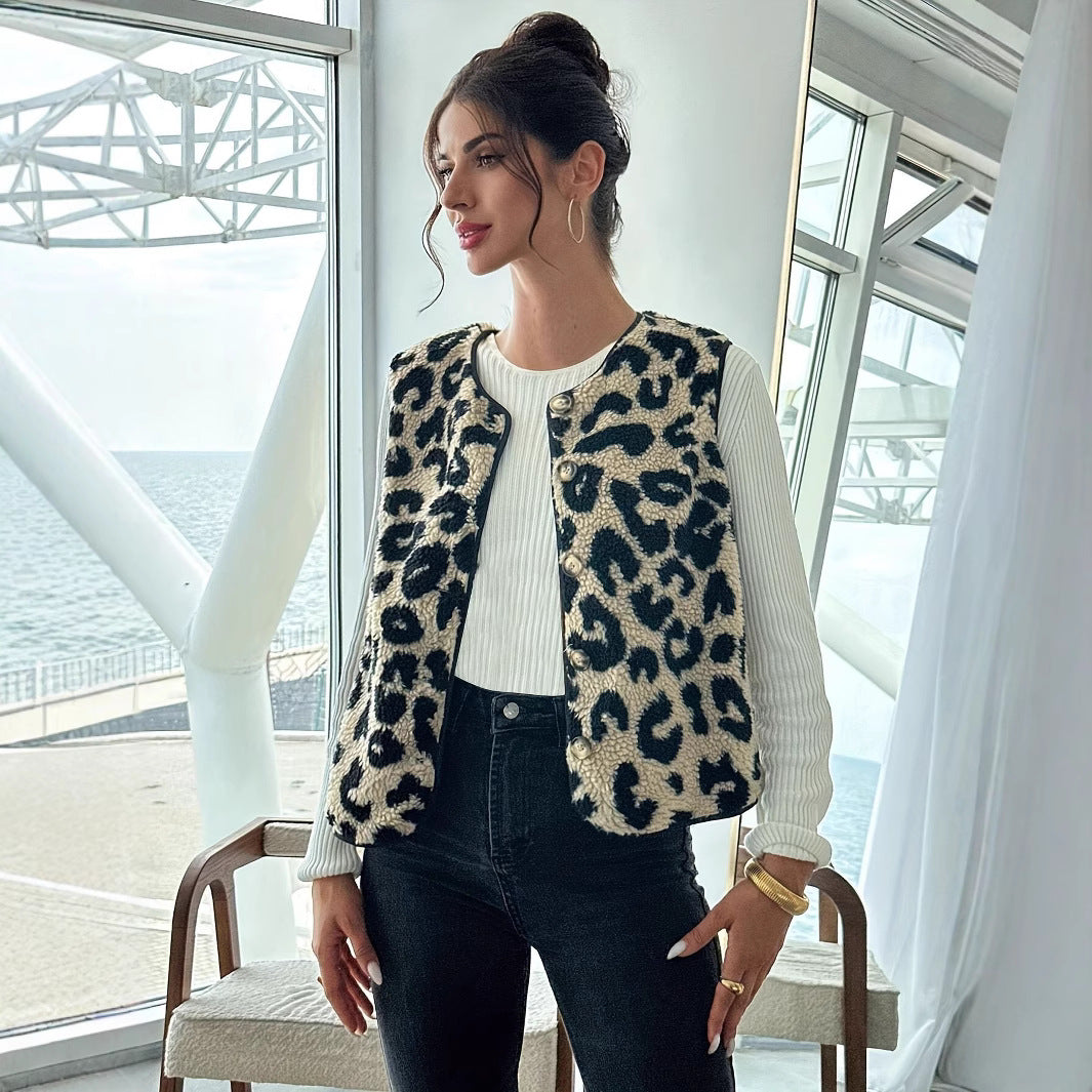 Damer Moderiktigt Plushväst med leopardmönster Mirla-Eva Jonsson
