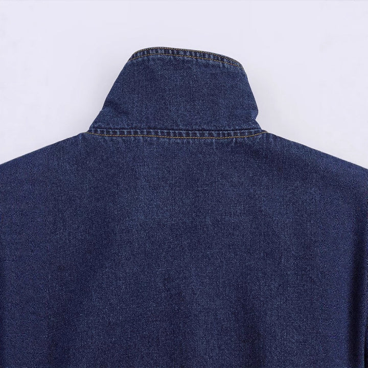 Damer Modern Denim-jacka med uppstående krage och praktiska fickor Mirla-Eva Jonsson