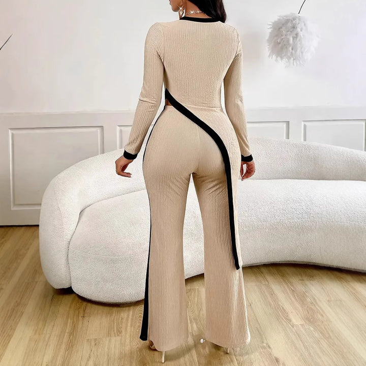 Damer Modern Jumpsuit med sidoflik och kontrasterande accenter Mirla-Eva Jonsson