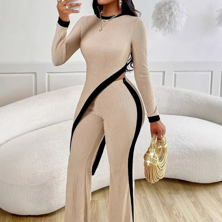 Damer Modern Jumpsuit med sidoflik och kontrasterande accenter Mirla-Eva Jonsson