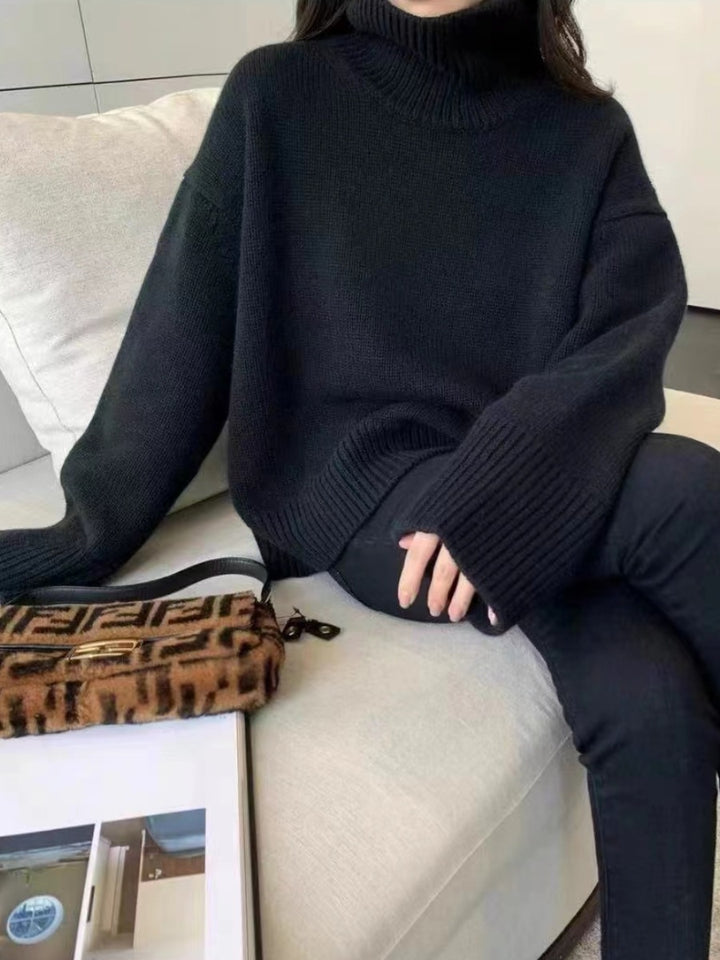 Damer Modern stickad tröja med hög krage och lös passform Eva Jonsson-Eva Jonsson