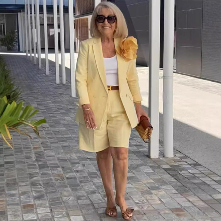 Damer Modernt Blazer-Shorts-Set med dubbel knapprad och elegant passform Eva Jonsson-Eva Jonsson