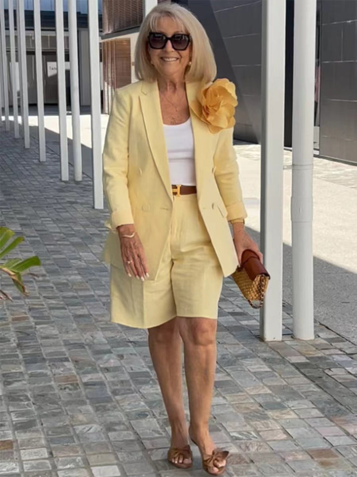 Damer Modernt Blazer-Shorts-Set med dubbel knapprad och elegant passform Eva Jonsson-Eva Jonsson