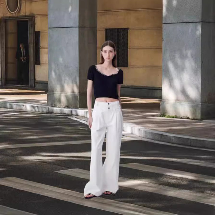 Damer Modernt Crop-Top med elegant Rundhals och dekorativa knapppdetaljer Eva Jonsson-Eva Jonsson