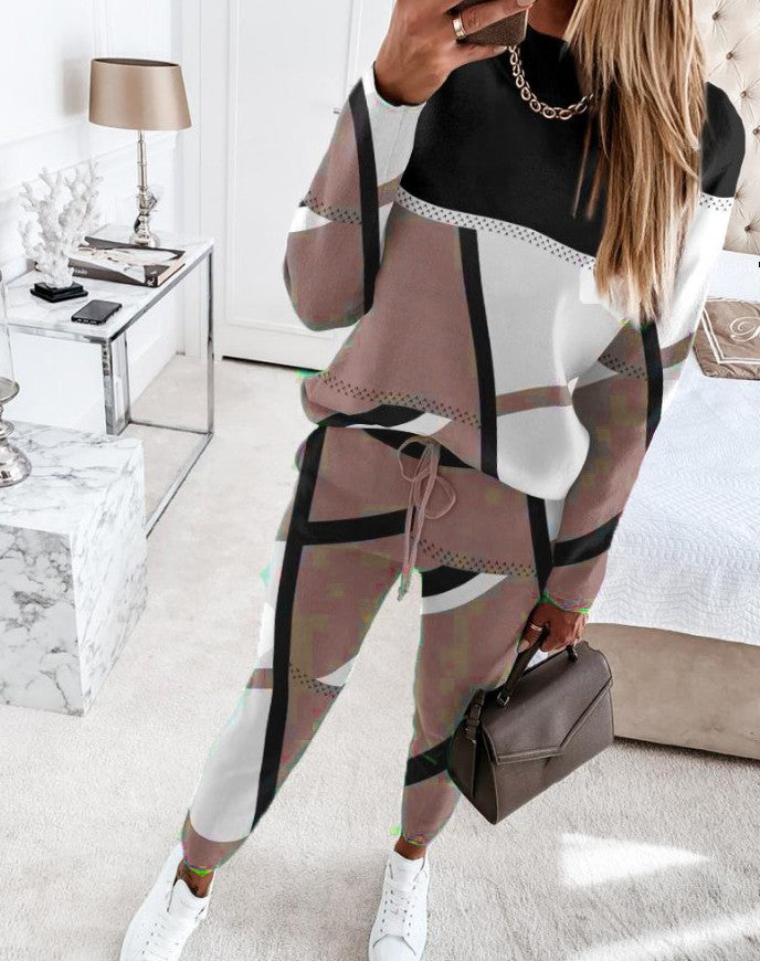 Damer Modernt fritidsdräkt med geometrisk mönster och stilisk skärning Mirla-Eva Jonsson