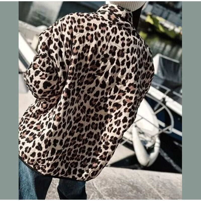 Damer Modestone Leopardjacka med eleganta kantdetaljer Mirla-Eva Jonsson