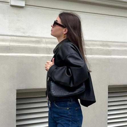 Damer Modetrend Croppad Konstläderjacka med dragkedja och fickor Mirla-Eva Jonsson